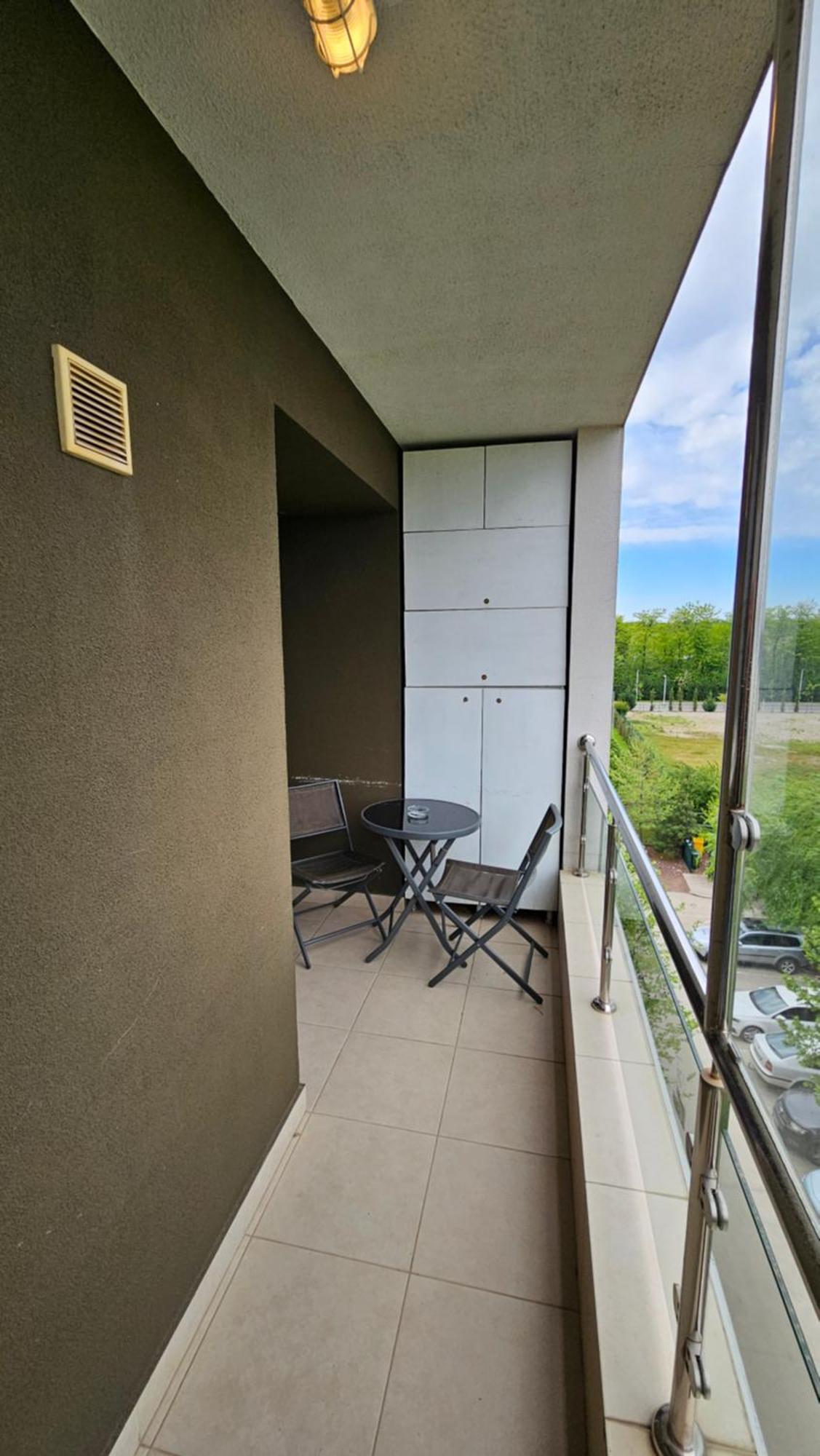 Airport Residence 3 Отопени Экстерьер фото