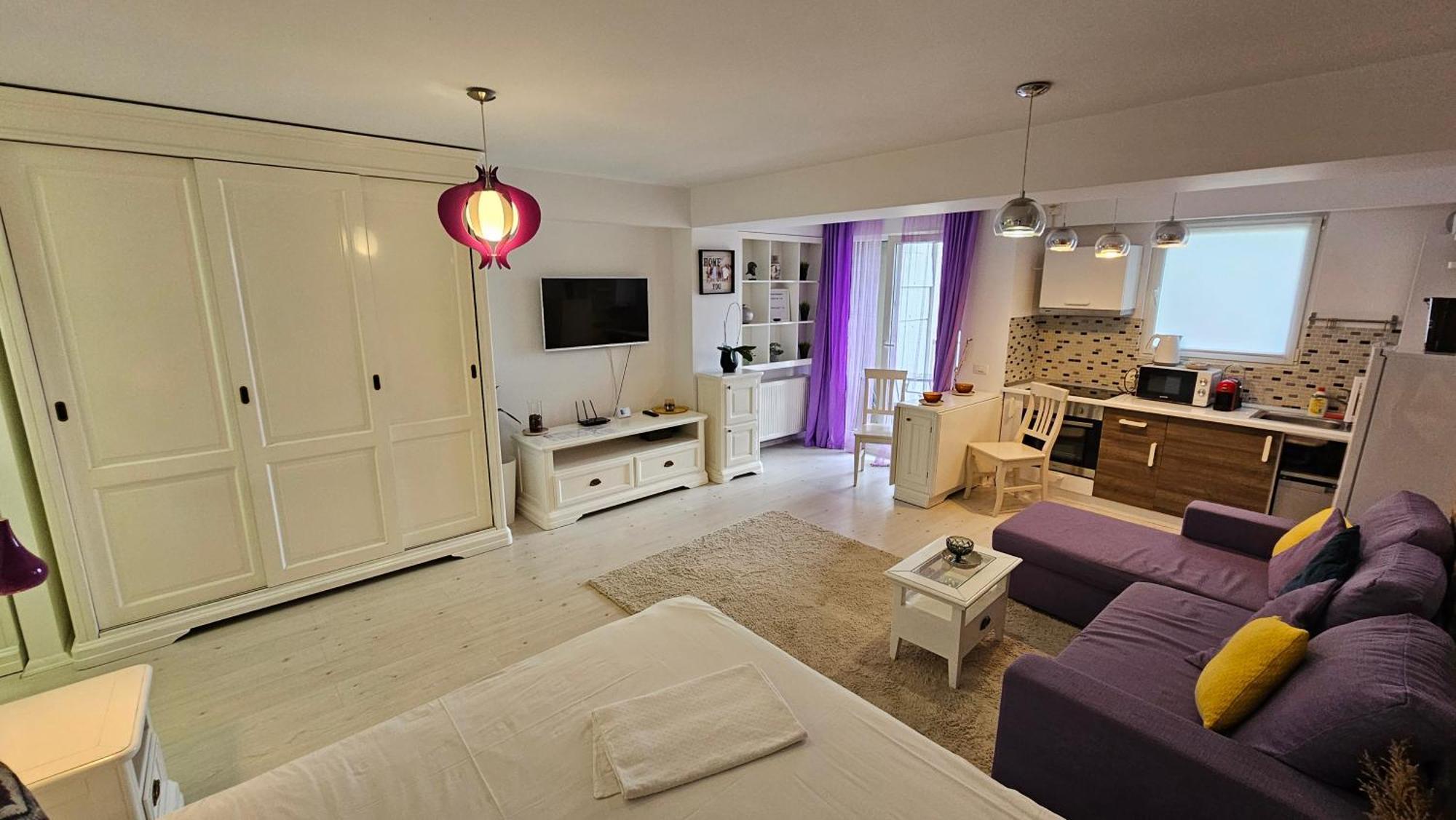 Airport Residence 3 Отопени Экстерьер фото