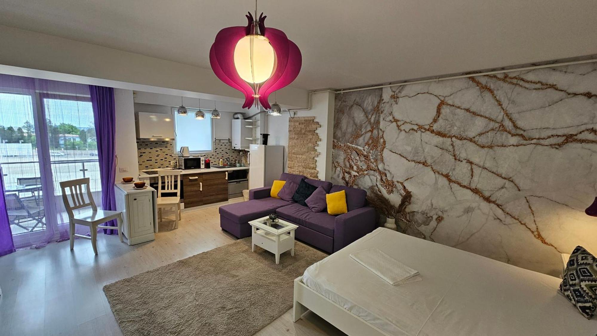 Airport Residence 3 Отопени Экстерьер фото