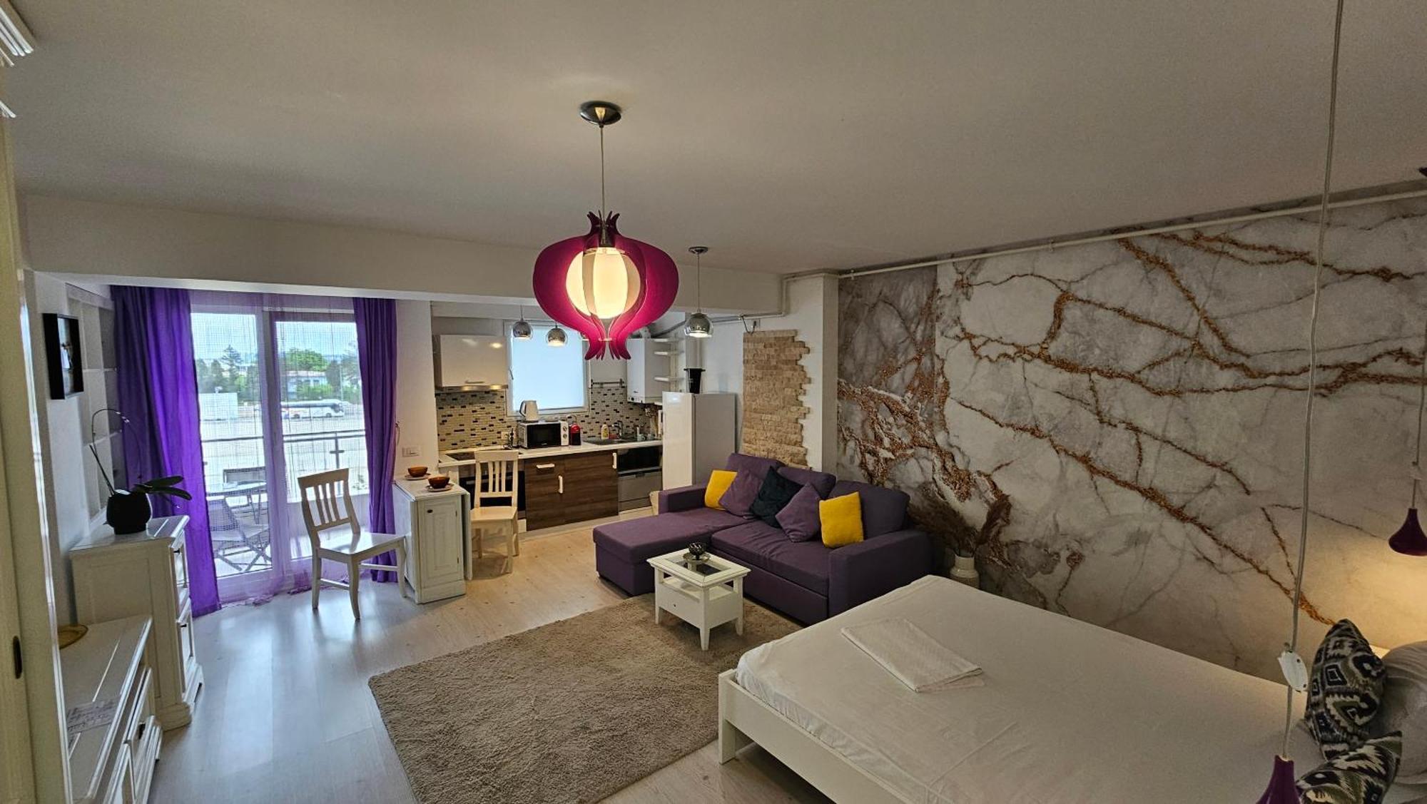Airport Residence 3 Отопени Экстерьер фото
