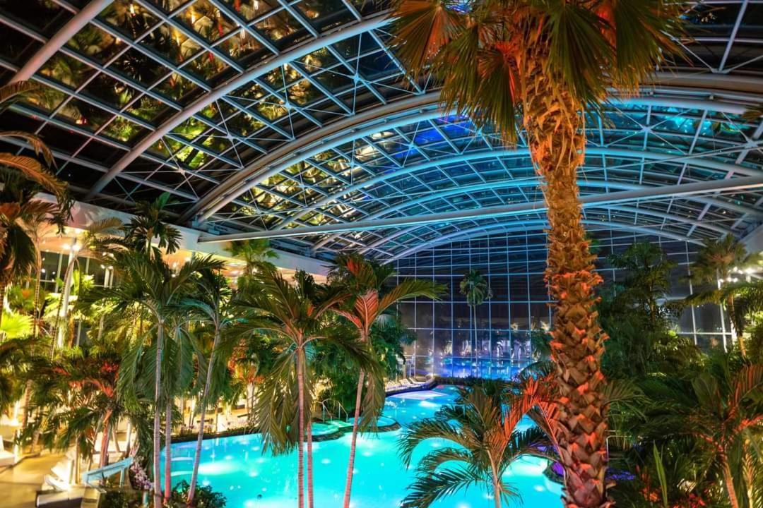 Airport Residence 3 Отопени Экстерьер фото